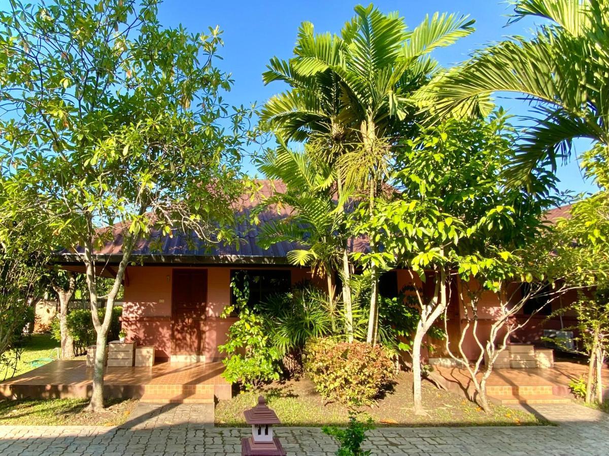 Mom And Me Resort & Farm Doi Saket Bagian luar foto